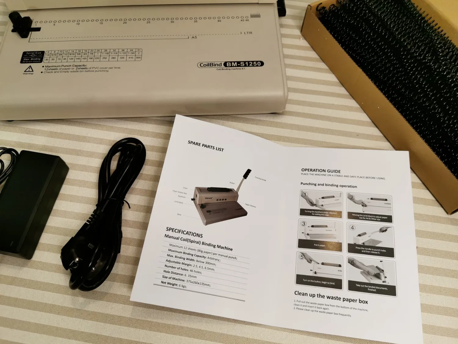 TIANSE Rilegatrice a Spirale con Inseritore Elettrico + 100 Pettini 12 fogli