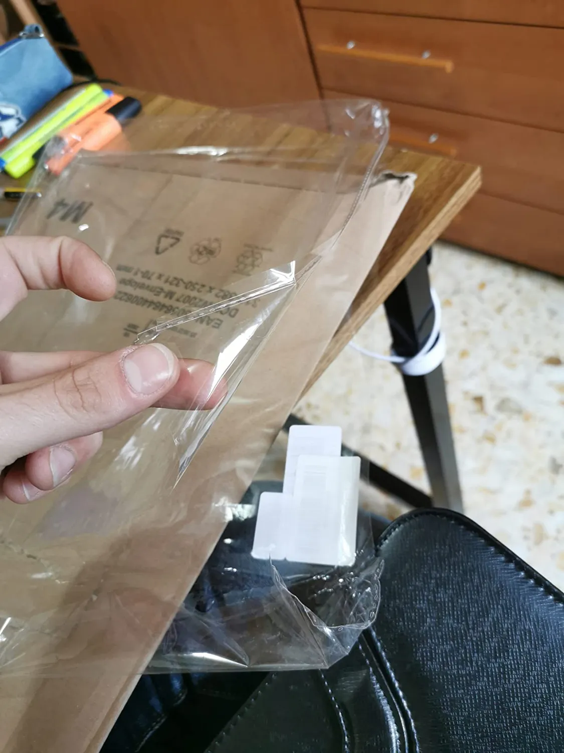 TIANSE Cartella Portadocumenti A4 in Pelle PU Nera con Cerniera